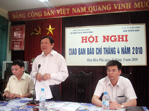 Hội nghị giao ban báo chí tháng 4/2010