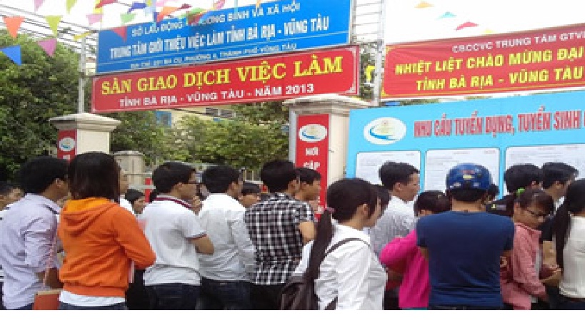 Trong khi đội ngũ CCVC phình ra, người lao động vẫn thiếu việc làm ảnh: Minh Hạnh