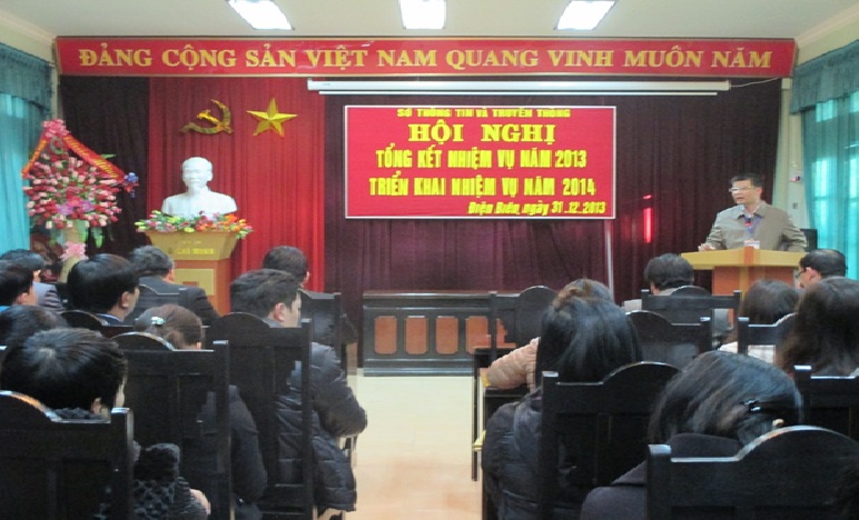 Hội nghị triển khai nhiệm vụ năm 2014 và phát động thi đua  năm 2014 trong toàn ngành Thông tin và Truyền thông.  Ảnh: Cao Thương